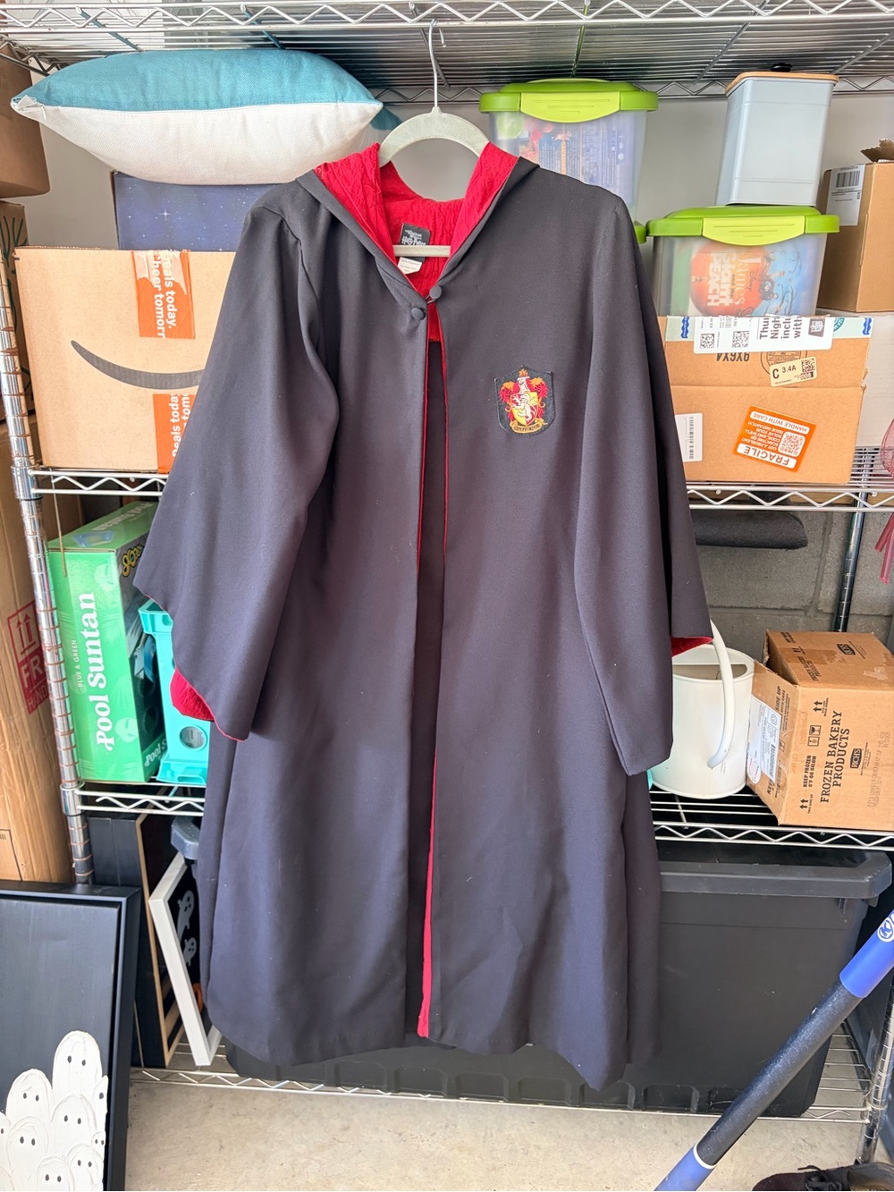 Warner Bros. Kids Gryffindor-Style Hooded Cape, Wand, and Glasses